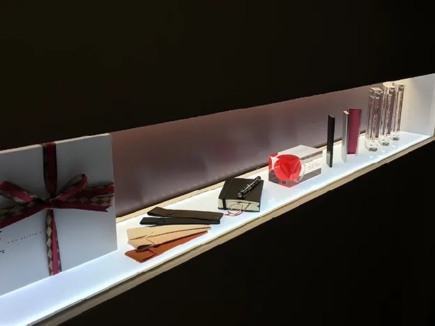 ペーパーグラスふくい様 ショーケース内導光板